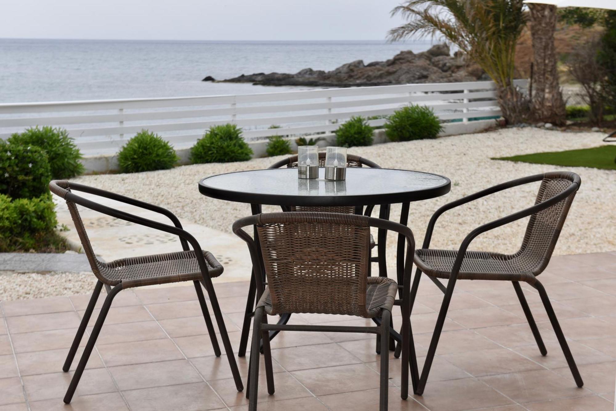 Villa Kochili Pomos